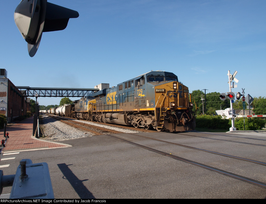 CSX 729